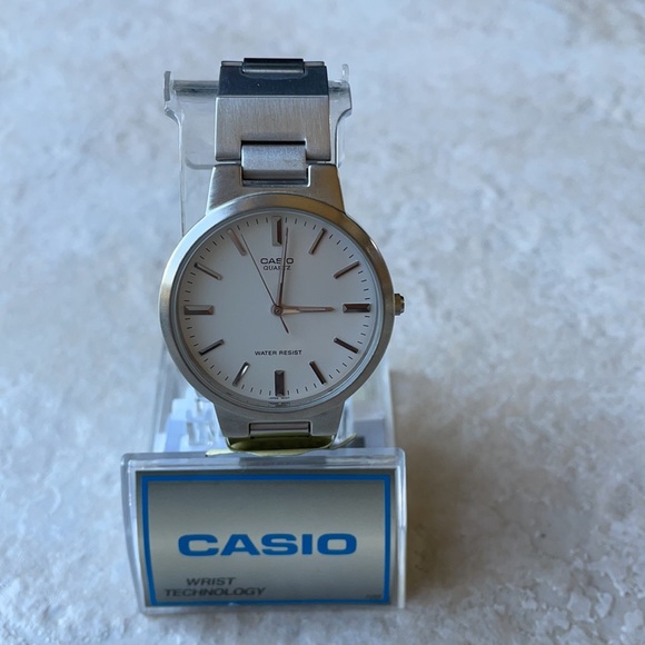Casio Unisex #1330 - Picture 2 of 5
